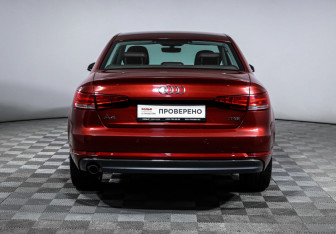 Подержанный автомобиль Audi A4 Sedan 2016 года (6 фото)