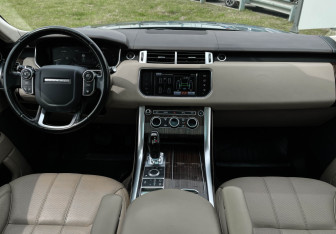 Подержанный автомобиль Land Rover Range Rover Sport 2015 года (12 фото)