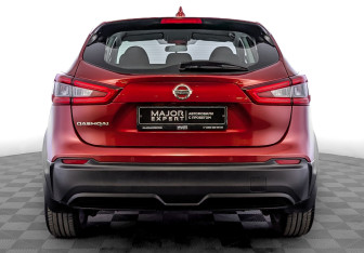 Подержанный автомобиль Nissan Qashqai 2020 года (6 фото)