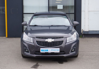 Подержанный автомобиль Chevrolet Cruze Sedan 2013 года (2 фото)
