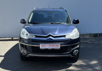 Подержанный автомобиль Citroen C-Crosser 2009 года (2 фото)
