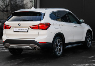 Подержанный автомобиль BMW X1 2019 года (5 фото)