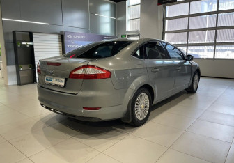Подержанный автомобиль Ford Mondeo Sedan 2007 года (4 фото)
