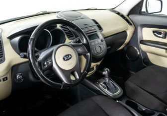 Подержанный автомобиль Kia Soul 2013 года (7 фото)