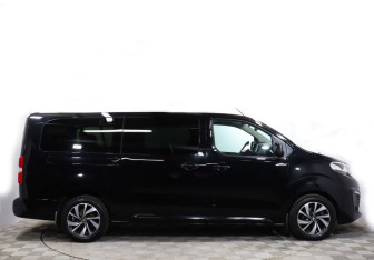 Подержанный автомобиль Peugeot Traveller 2021 года (4 фото)