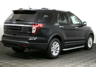 Подержанный автомобиль Ford Explorer 2012 года (5 фото)