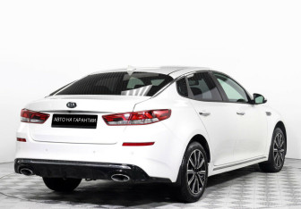 Подержанный автомобиль Kia Optima Sedan 2018 года (5 фото)