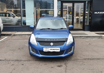 Подержанный автомобиль Suzuki Swift Hatchback 2015 года (2 фото)