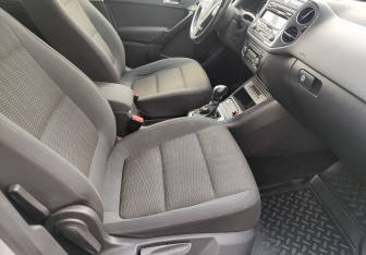Подержанный автомобиль Volkswagen Tiguan 2013 года (9 фото)