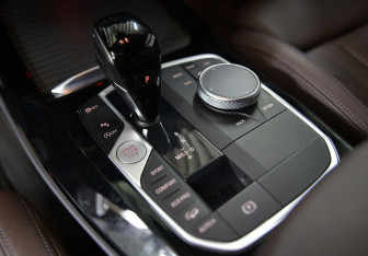 Подержанный автомобиль BMW X3 2021 года (18 фото)