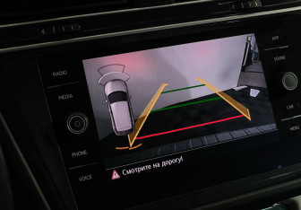 Подержанный автомобиль Volkswagen Tiguan 2020 года (19 фото)