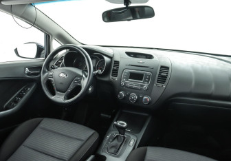 Подержанный автомобиль Kia Cerato Sedan 2016 года (6 фото)