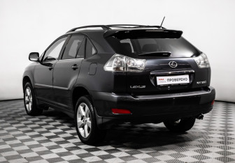 Подержанный автомобиль Lexus RX 2003 года (7 фото)