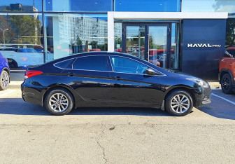 Подержанный автомобиль Hyundai i40 Sedan 2015 года (4 фото)