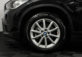 Подержанный автомобиль BMW X1 2018 года (7 фото)