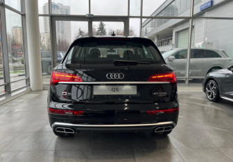 Новый Audi Q5 2025 (8 фото)
