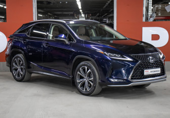 Подержанный автомобиль Lexus RX 2020 года (3 фото)