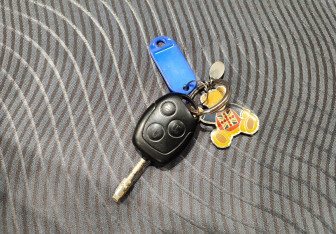 Подержанный автомобиль Ford Fusion 2008 года (15 фото)