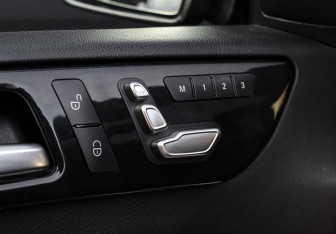 Подержанный автомобиль Mercedes-Benz GLE 2016 года (15 фото)