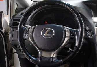 Подержанный автомобиль Lexus RX 2014 года (17 фото)
