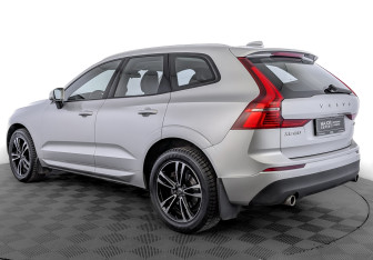 Подержанный автомобиль Volvo XC60 2019 года (7 фото)