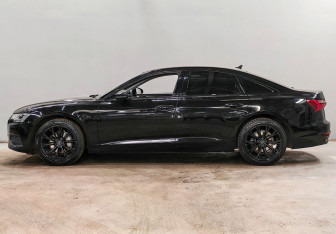 Подержанный автомобиль Audi A6 Wagon 2021 года (8 фото)