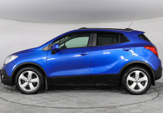 Подержанный автомобиль Opel Mokka 2014 года (8 фото)
