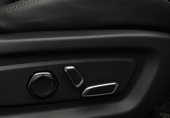 Подержанный автомобиль Changan UNI-K 2022 года (29 фото)