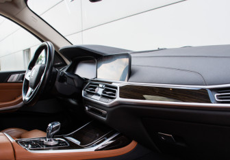 Подержанный автомобиль BMW X7 2019 года (13 фото)