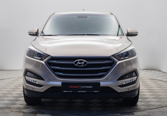 Подержанный автомобиль Hyundai Tucson 2016 года (8 фото)