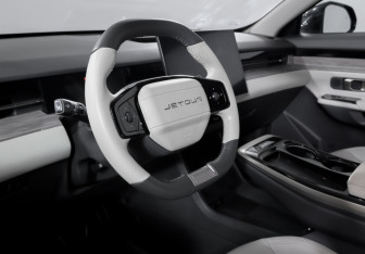 Подержанный автомобиль Jetour Dashing 2023 года (14 фото)