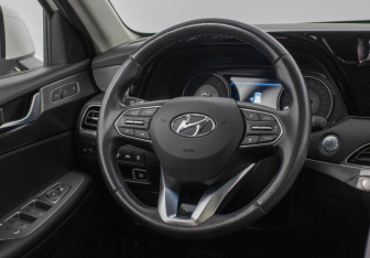 Подержанный автомобиль Hyundai Palisade 2020 года (16 фото)