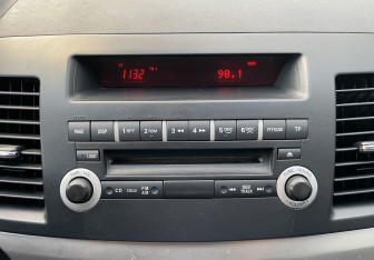 Подержанный автомобиль Mitsubishi Lancer Sedan 2008 года (10 фото)