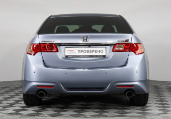 Подержанный автомобиль Honda Accord Sedan 2011 года (6 фото)