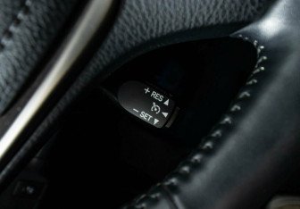 Подержанный автомобиль Toyota RAV4 2018 года (15 фото)