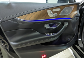 Подержанный автомобиль Mercedes-Benz AMG GT Liftback 2019 года (19 фото)