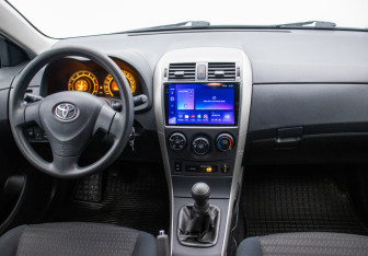 Подержанный автомобиль Toyota Corolla Sedan 2008 года (12 фото)