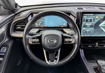 Подержанный автомобиль GAC GS8 2023 года (22 фото)