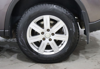 Подержанный автомобиль Nissan X-Trail 2008 года (9 фото)