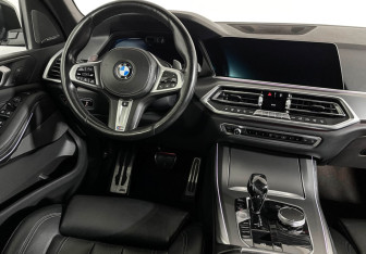 Подержанный автомобиль BMW X5 2019 года (15 фото)