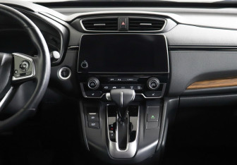 Подержанный автомобиль Honda CR-V 2019 года (10 фото)