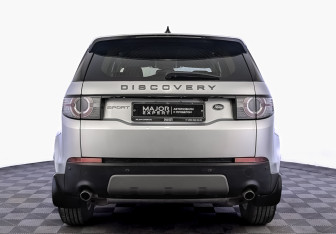 Подержанный автомобиль Land Rover Discovery Sport 2018 года (6 фото)