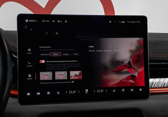 Подержанный автомобиль Zeekr 001 2024 года (15 фото)