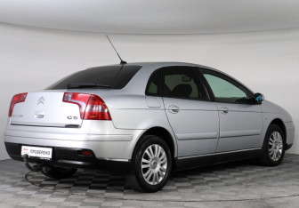 Подержанный автомобиль Citroen C5 Liftback 2006 года (4 фото)