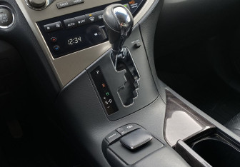 Подержанный автомобиль Lexus RX 2012 года (25 фото)