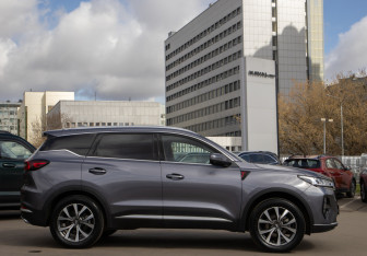 Подержанный автомобиль Chery Tiggo 7 Pro Max 2023 года (3 фото)