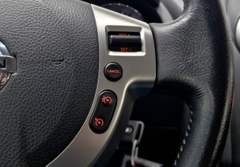 Подержанный автомобиль Nissan Qashqai 2013 года (23 фото)