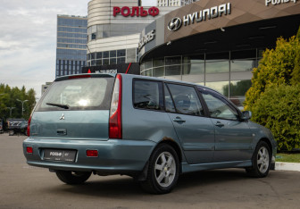 Подержанный автомобиль Mitsubishi Lancer Wagon 2007 года (4 фото)