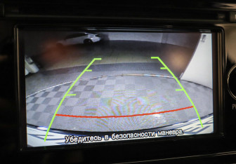 Подержанный автомобиль Mitsubishi Pajero 2018 года (10 фото)