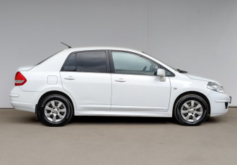 Подержанный автомобиль Nissan Tiida Sedan 2012 года (4 фото)